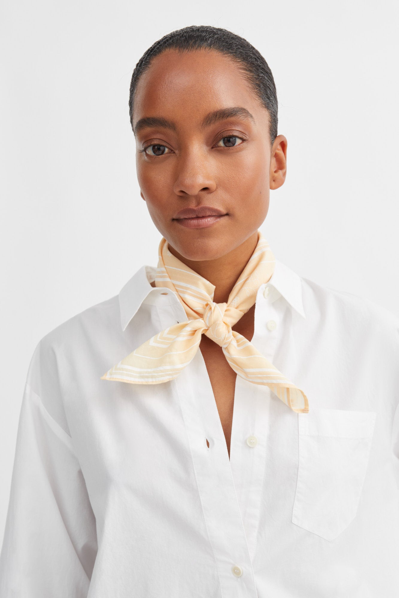 Skall Studio Skall classic scarf 55x55 Scarf Light peach/White